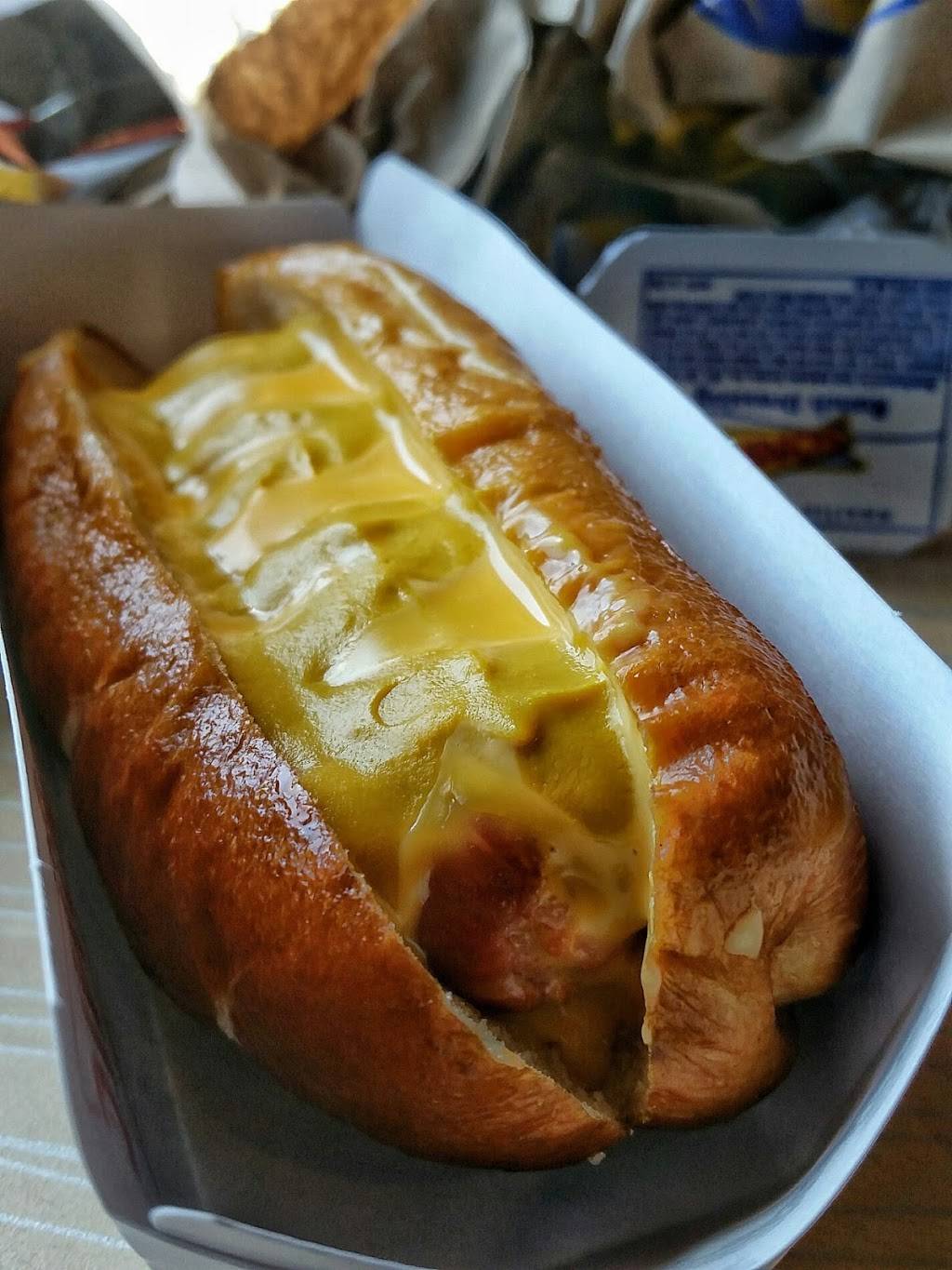 Sonic Drive-In | restaurant | 2736 Garnet Ave, San Diego, CA 92109, USA | 8582307710 OR +1 858-230-7710