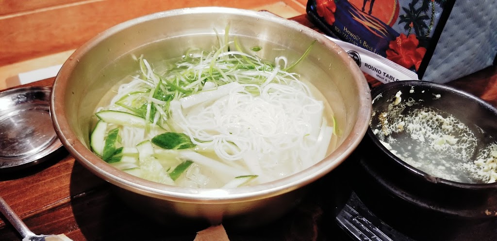 Round Table Grill | restaurant | 3465 W 6th St #50, Los Angeles, CA 90020, USA | 2133841720 OR +1 213-384-1720