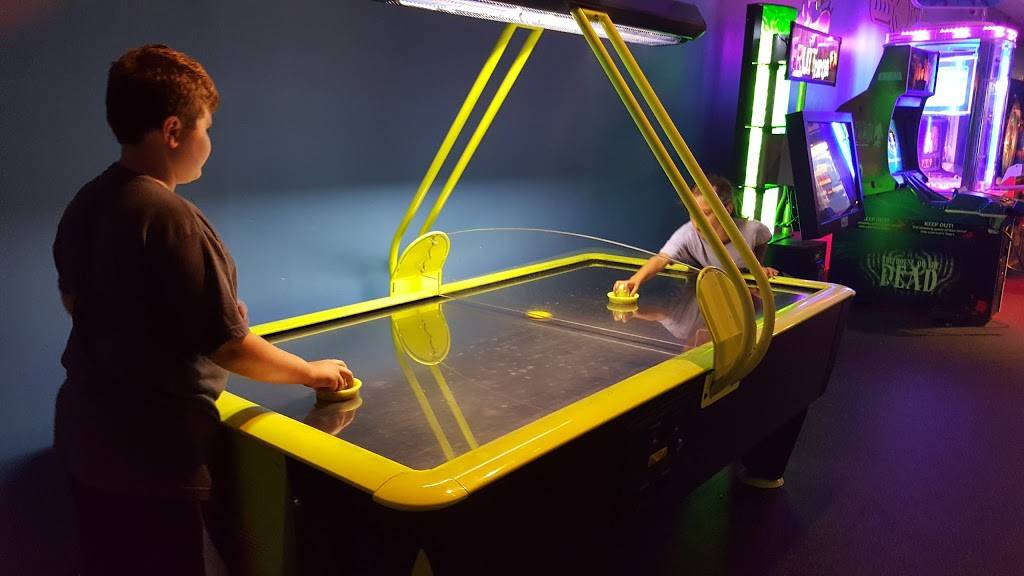 Lazer Blaze | restaurant | 4121 Shelbyville Rd, Louisville, KY 40207, USA | 5028337047 OR +1 502-833-7047