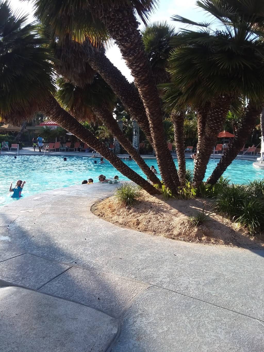 Tropics Cantina | restaurant | 1404 Vacation Rd, San Diego, CA 92109, USA | 8582404913 OR +1 858-240-4913