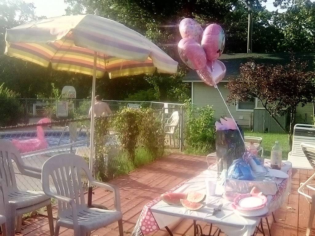 Cherokee Queen Motel | restaurant | 61991 E 315 Rd, Grove, OK 74344, USA | 9187867755 OR +1 918-786-7755