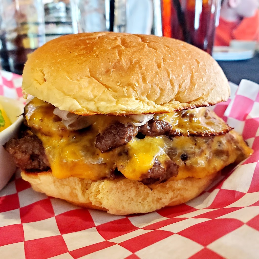 Red House at Hayden Lake | restaurant | 9891 N Lakeview Dr, Hayden Lake, ID 83835, USA | 2087190986 OR +1 208-719-0986