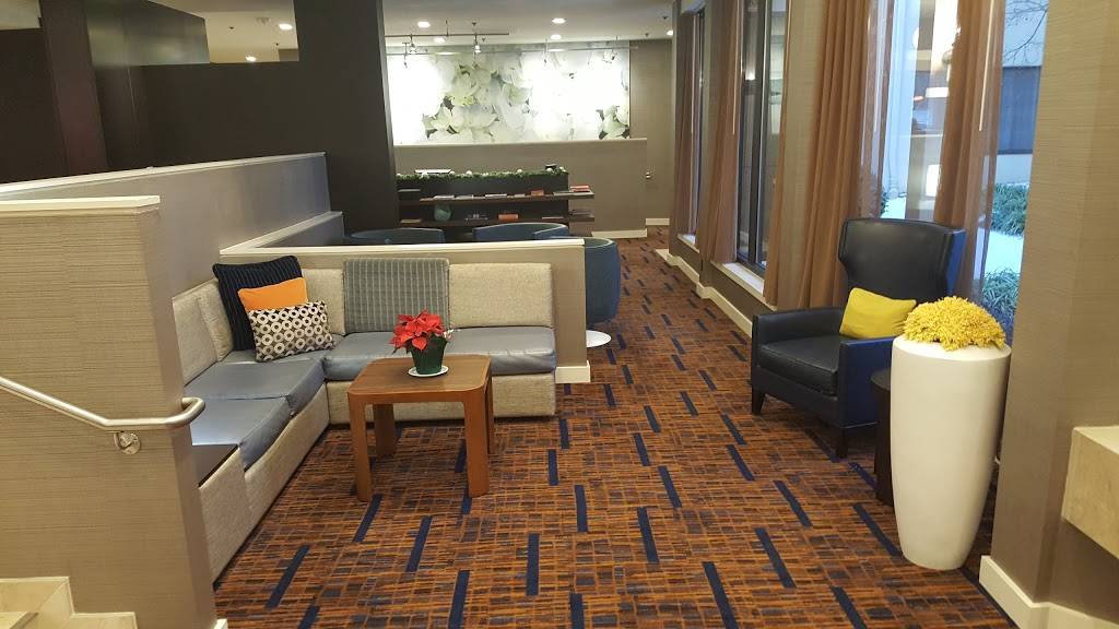 The Bistro – Eat. Drink. Connect.® | restaurant | 221 International Cir, Hunt Valley, MD 21030, USA | 4105847070 OR +1 410-584-7070