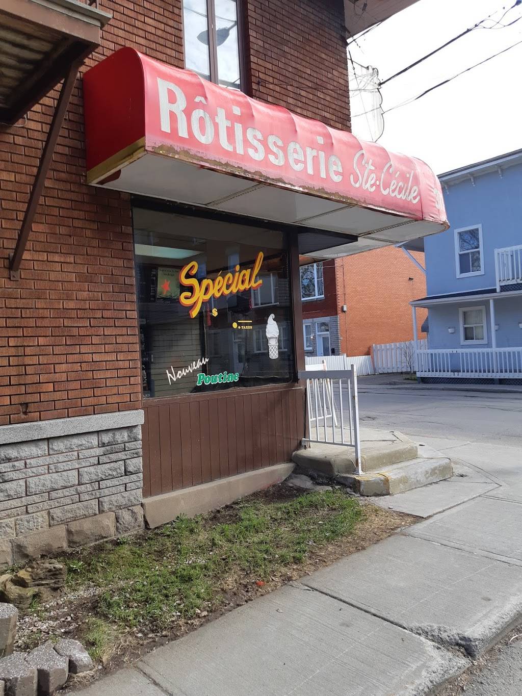 Rôtisserie Ste-Cécile | restaurant | 643 Rue des Commissaires, Trois-Rivières, QC G9A 4G9, Canada | 8193731371 OR +1 819-373-1371