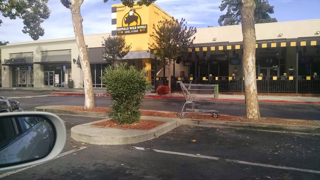 Buffalo Wild Wings | restaurant | 1620 Saratoga Ave, San Jose, CA 95129, USA | 4083706701 OR +1 408-370-6701