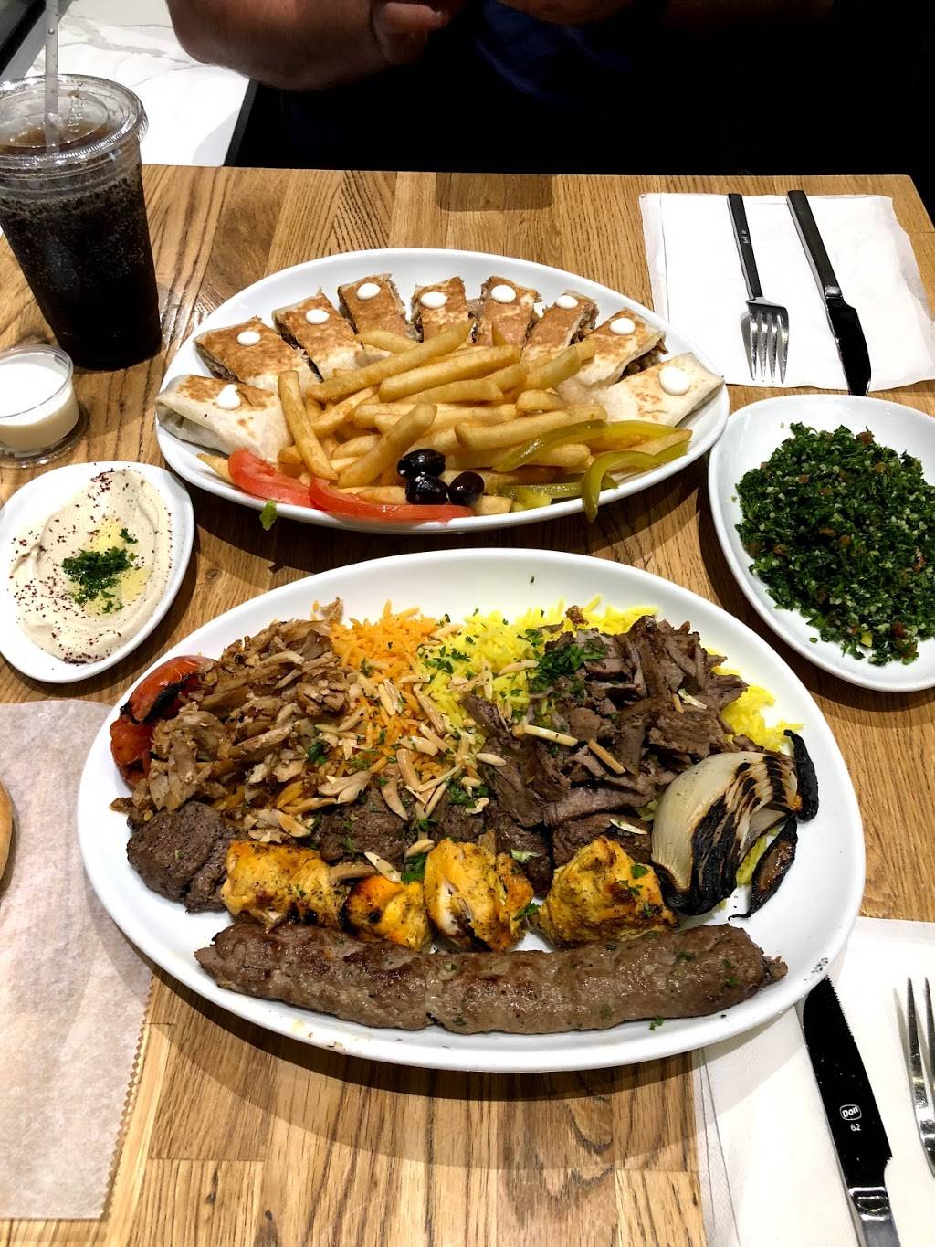 Crave Kabob | restaurant | 1521 W Madison St, Chicago, IL 60607, USA | 3126006800 OR +1 312-600-6800