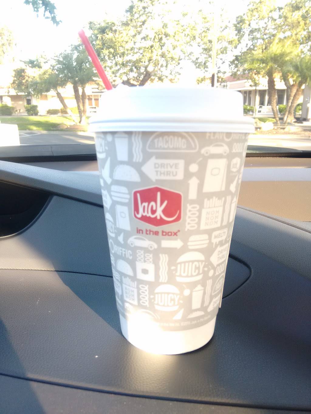 Jack in the Box | restaurant | 10809 Tierrasanta Blvd, San Diego, CA 92124, USA | 8582688228 OR +1 858-268-8228