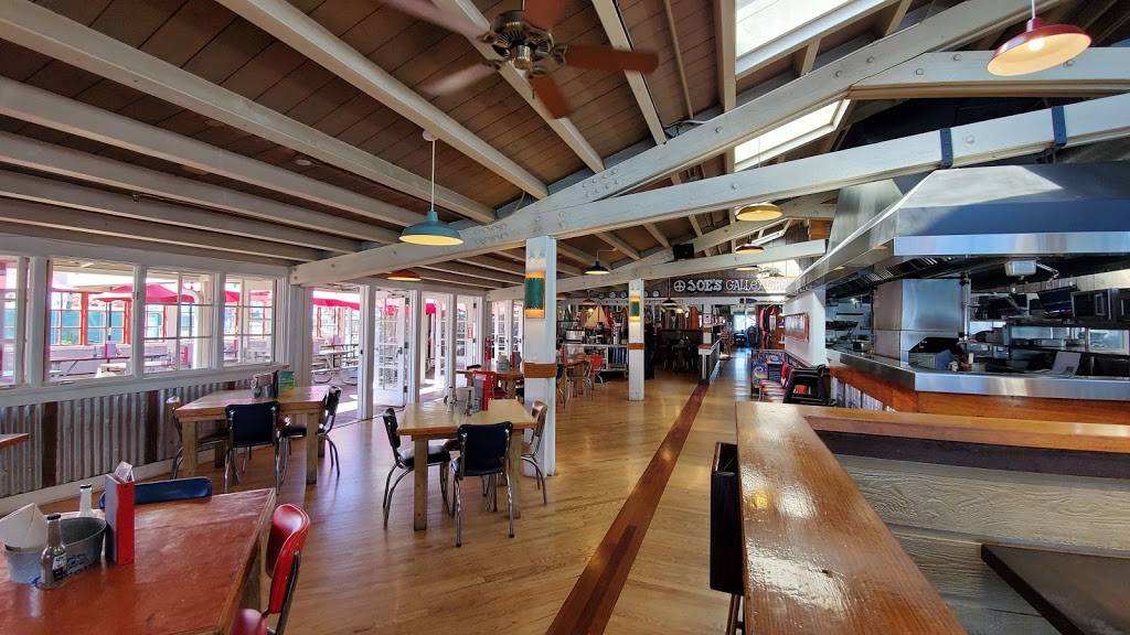 Joes Crab Shack | restaurant | 525 E Harbor Dr, San Diego, CA 92101, USA | 6192337391 OR +1 619-233-7391