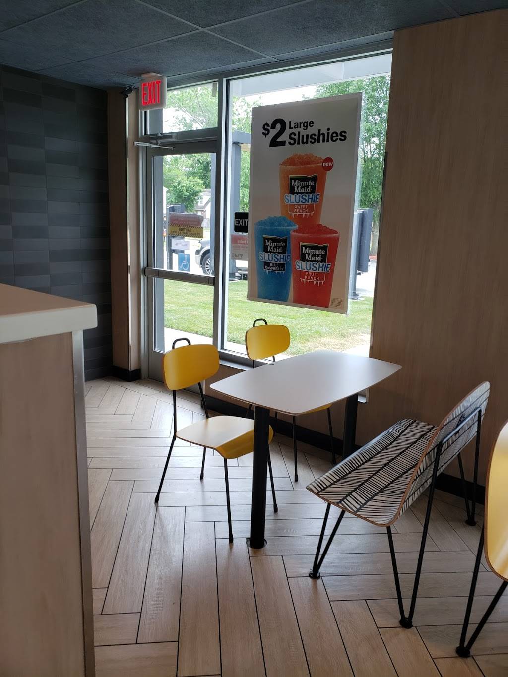 McDonalds | cafe | 8402 Tidewater Dr, Norfolk, VA 23518, USA | 7575885675 OR +1 757-588-5675