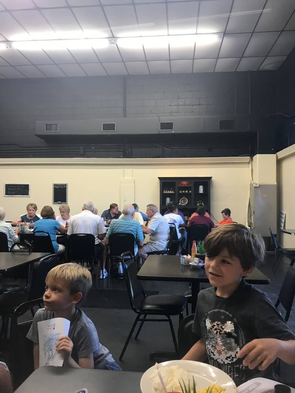 Charlies Southern Bistro | restaurant | 206 S Orange Ave, Green Cove Springs, FL 32043, USA | 9046572029 OR +1 904-657-2029