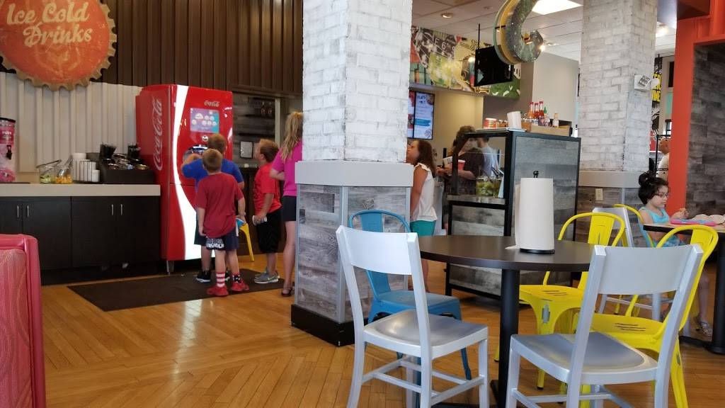 Schlotzskys Austin Eatery | bakery | 10205 S Memorial Dr, Tulsa, OK 74133, USA | 9183694801 OR +1 918-369-4801