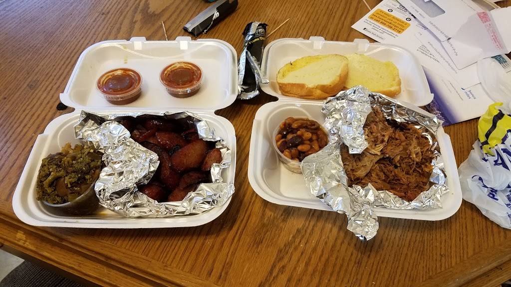 RE BBQ | restaurant | 600 Woodward Heights, Ferndale, MI 48220, USA | 2487214878 OR +1 248-721-4878