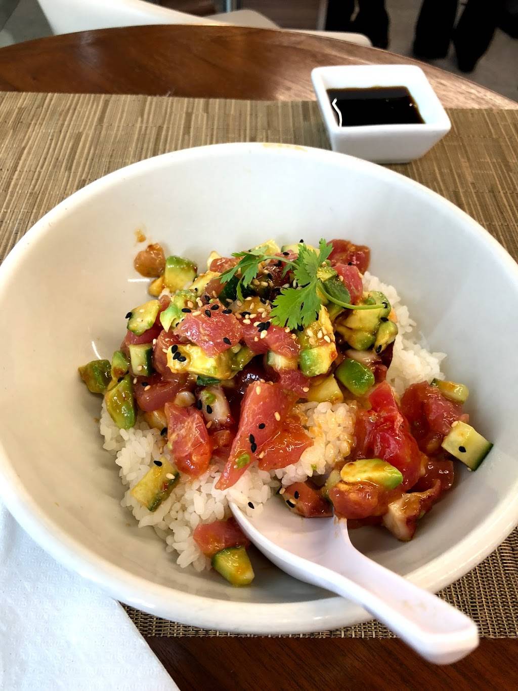 Wicker Park Seafood & Sushi Bar | restaurant | terminal 2 main 10000 West OHare, Avenue, Chicago, IL 60666, USA | 8776727467 OR +1 877-672-7467