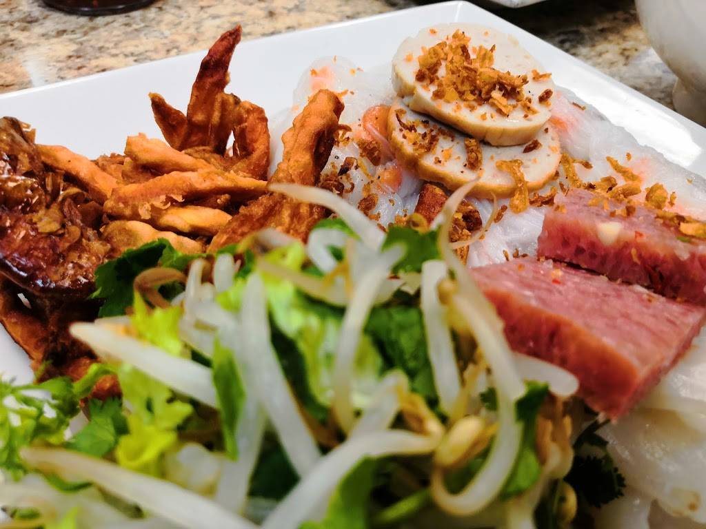 Banh Cuon Hoa #2 | restaurant | 11169 Beechnut St, Houston, TX 77072, USA | 2814959556 OR +1 281-495-9556