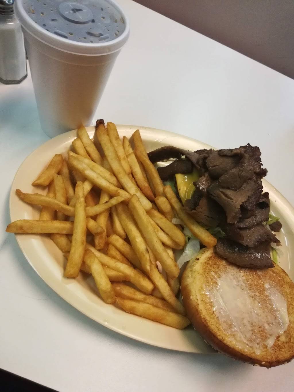 Yadis Grill | restaurant | 9570 Grand Ave, Franklin Park, IL 60131, USA | 8474555050 OR +1 847-455-5050