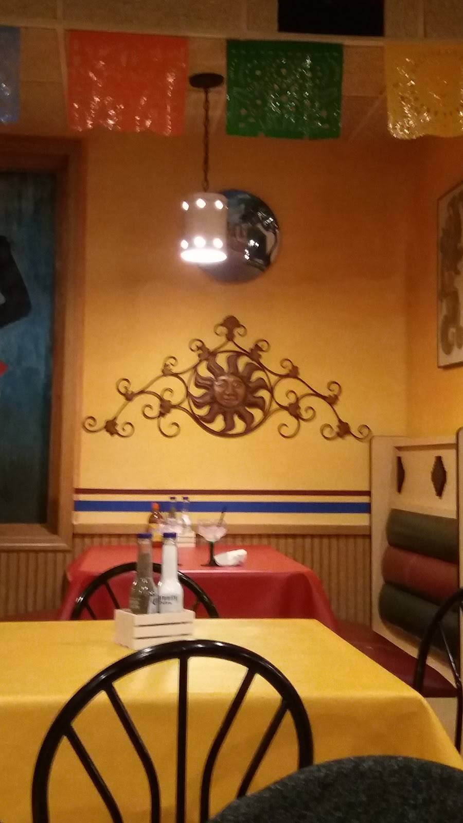 Plaza Garibaldi | restaurant | 2301 Silvernail Rd, Pewaukee, WI 53072, USA | 2624460889 OR +1 262-446-0889