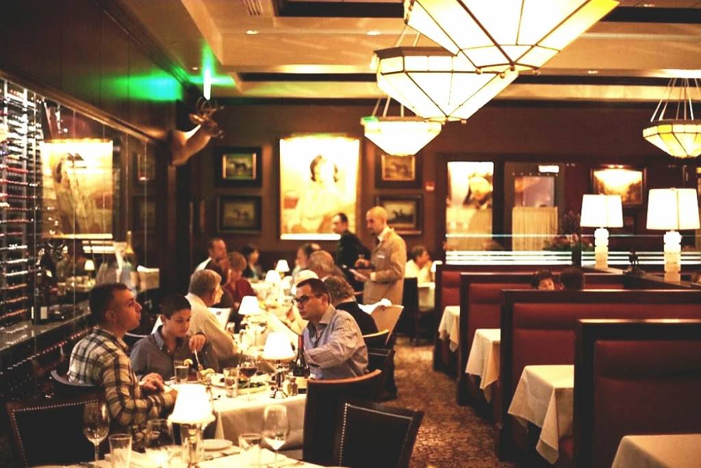 The Capital Grille | restaurant | 630 Old Country Rd, Garden City, NY 11530, USA | 5167461675 OR +1 516-746-1675