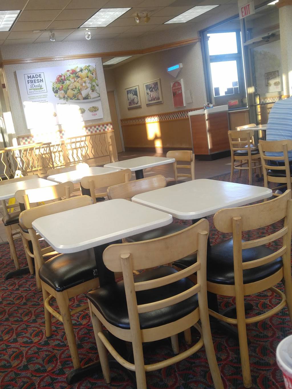 Wendys | restaurant | 871 Lincoln Way W, Chambersburg, PA 17202, USA | 7177090324 OR +1 717-709-0324