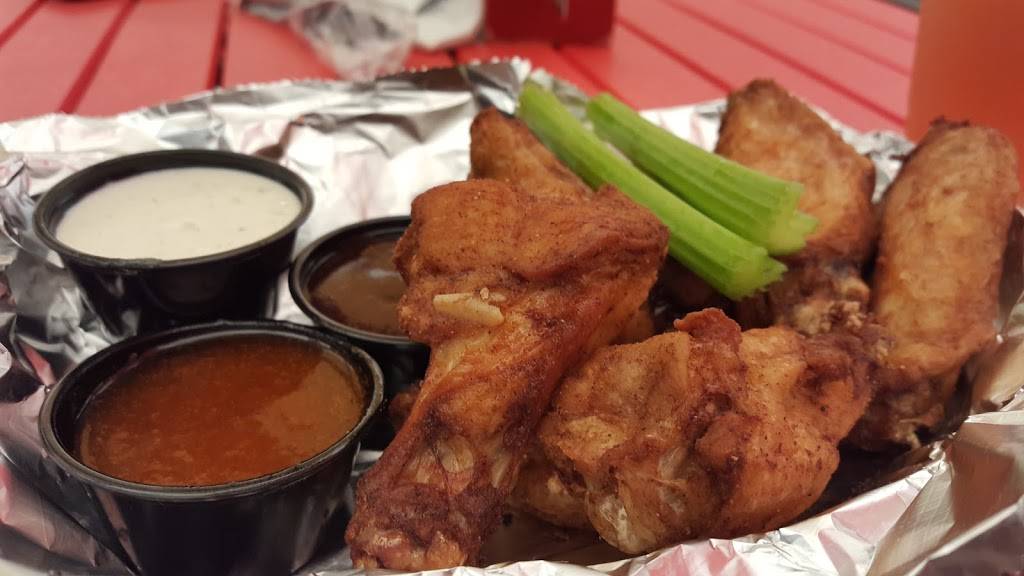 Tipsy Crow Tavern | restaurant | 102 SW 3rd St, Des Moines, IA 50309, USA | 5152439338 OR +1 515-243-9338