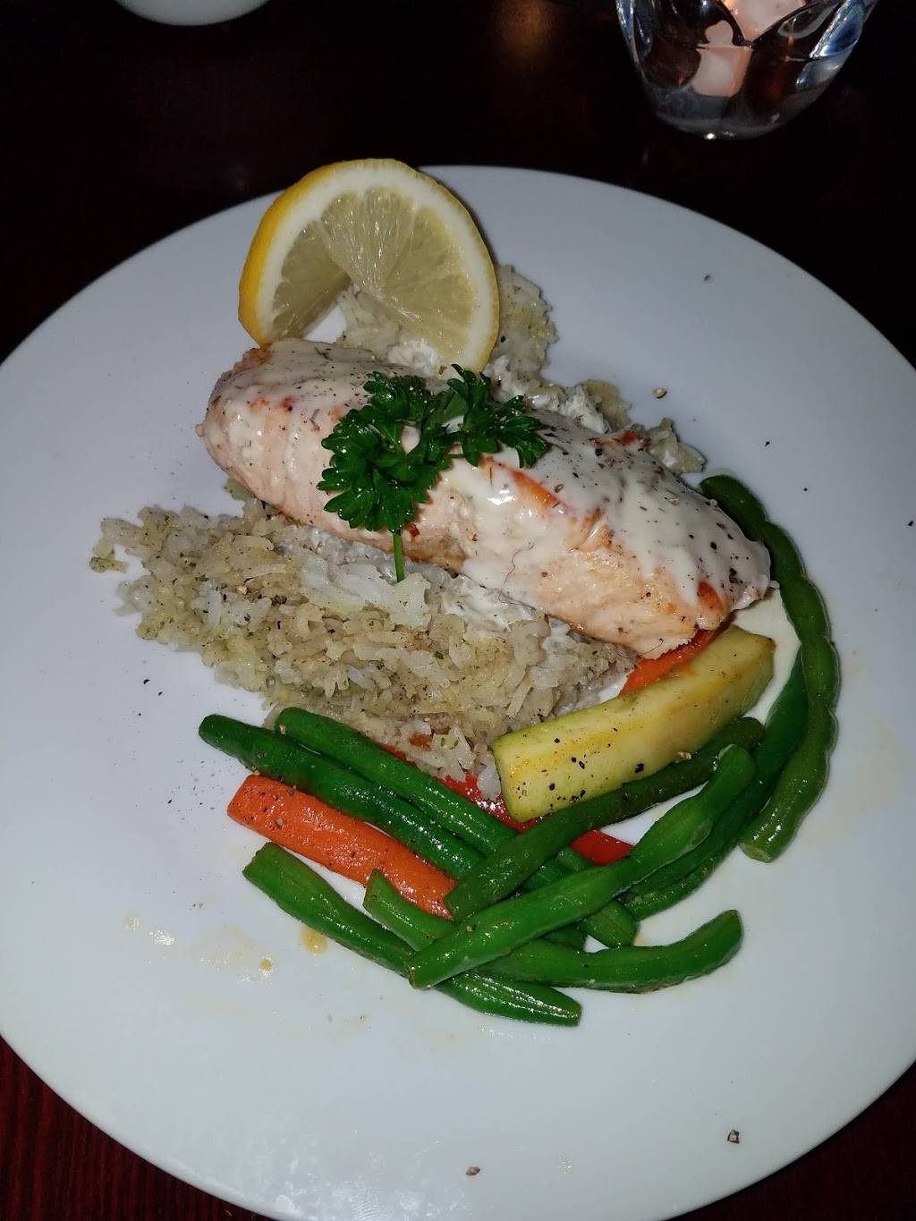 The Library Restaurant | restaurant | 924 King St, Midland, ON L4R 0B8, Canada | 7055280100 OR +1 705-528-0100