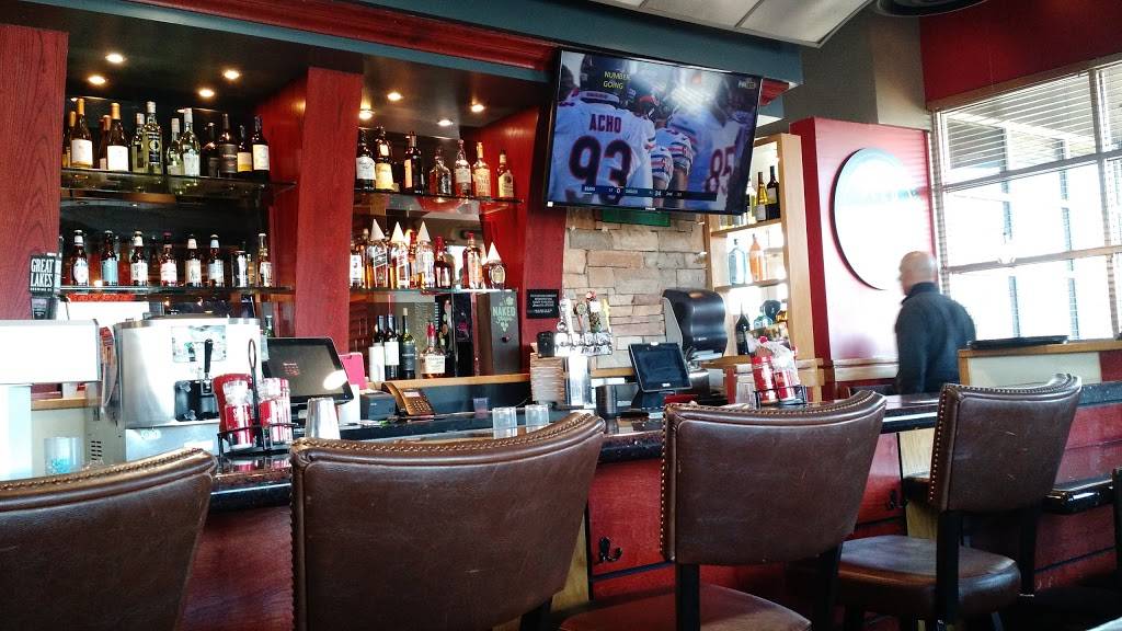 Red Robin Gourmet Burgers and Brews | restaurant | 9665 Liberia Ave, Manassas, VA 20111, USA | 7033937233 OR +1 703-393-7233