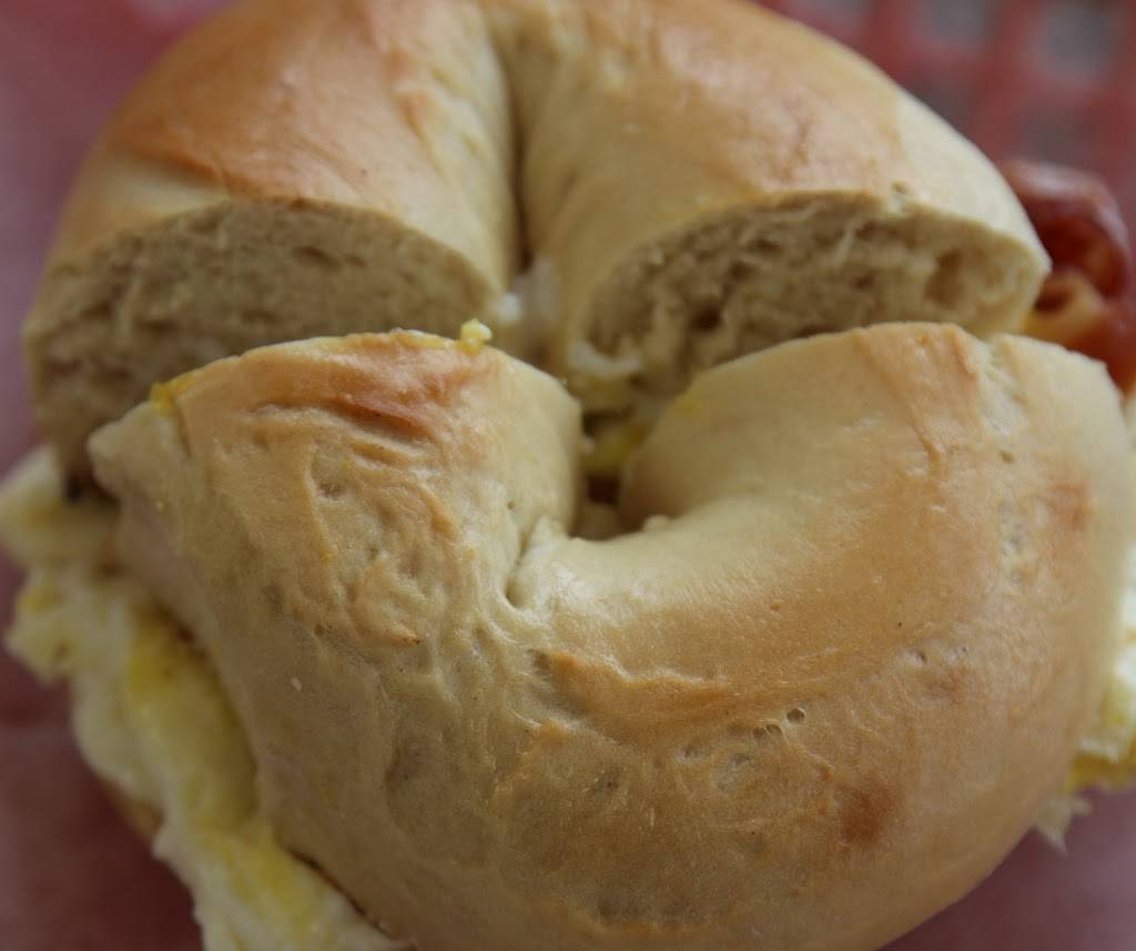 High Point Bagel | restaurant | 1228 Eastchester Dr, High Point, NC 27265, USA | 3368755050 OR +1 336-875-5050