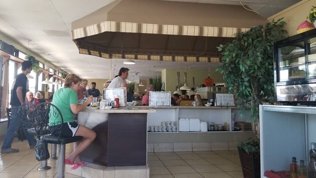 Coyote Cafe | restaurant | 1450 N Santa Fe Ave y, Vista, CA 92083, USA | 7607588724 OR +1 760-758-8724