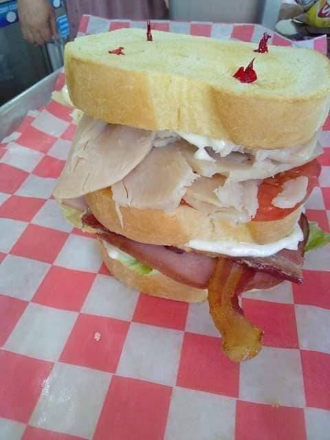 Truckin Awesome | restaurant | 4885 West St, Eaton Rapids, MI 48827, USA | 5178944851 OR +1 517-894-4851