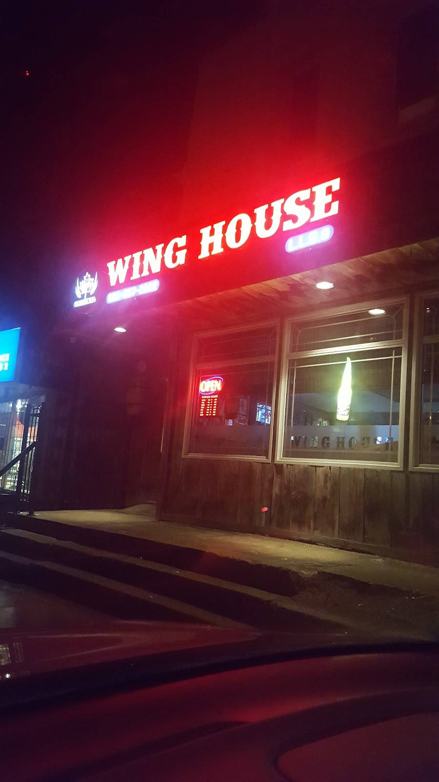 WING HOUSE | restaurant | 19157 Centre St, Mount Albert, ON L0G 1M0, Canada | 9055572222 OR +1 905-557-2222