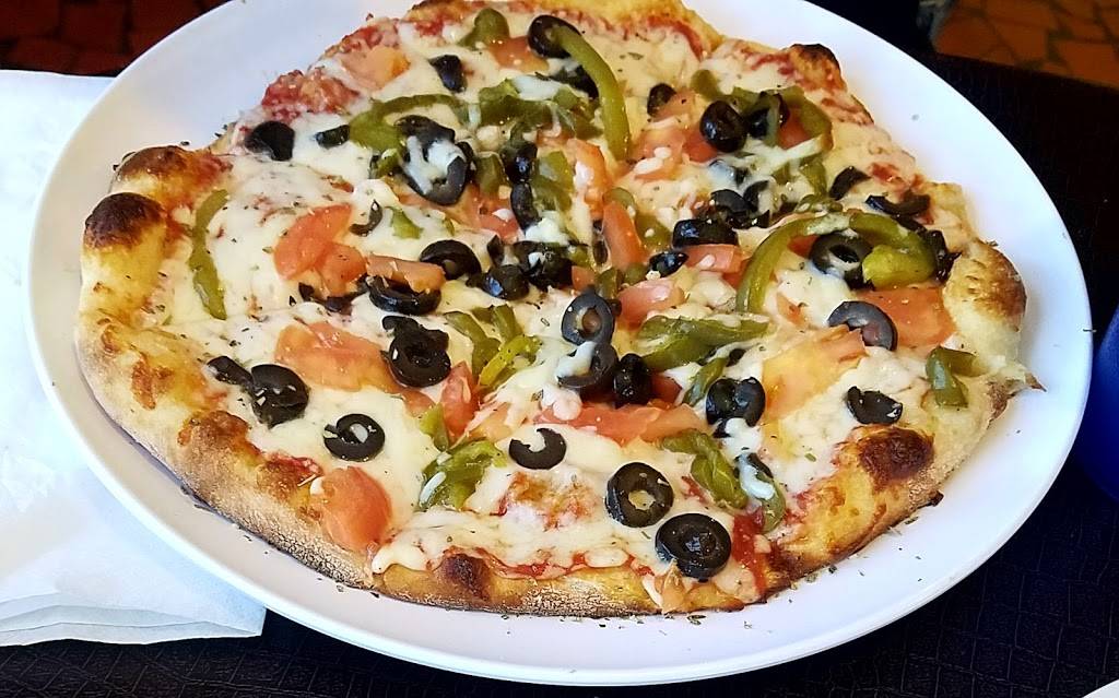 La Casetta Italian Restaurant | restaurant | 109 E Academy St, Robersonville, NC 27871, USA | 2527956699 OR +1 252-795-6699