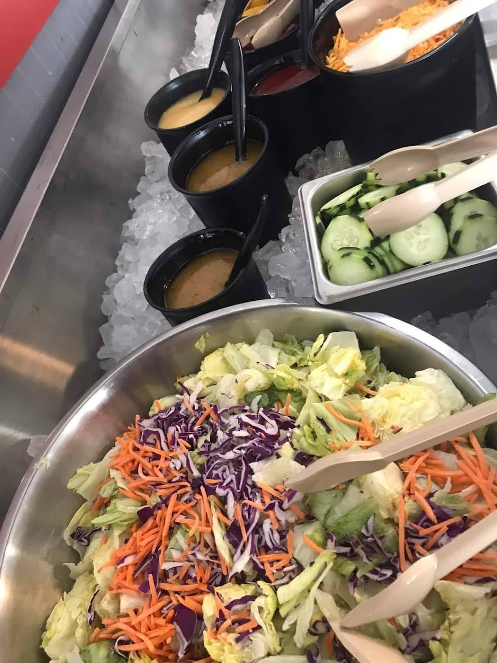 Travelers Diner | restaurant | 201 W Main St, La Harpe, IL 61450, USA | 2176593900 OR +1 217-659-3900