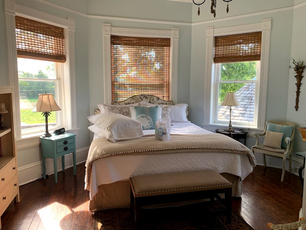 Cotton Gin Inn Culinary | restaurant | 212 S Broad St, Edenton, NC 27932, USA | 2523684881 OR +1 252-368-4881