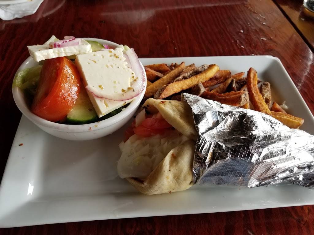 Deja Vu Restaurant & Bar | restaurant | 882 Main St E, Hawkesbury, ON K6A 1B6, Canada | 6136320111 OR +1 613-632-0111