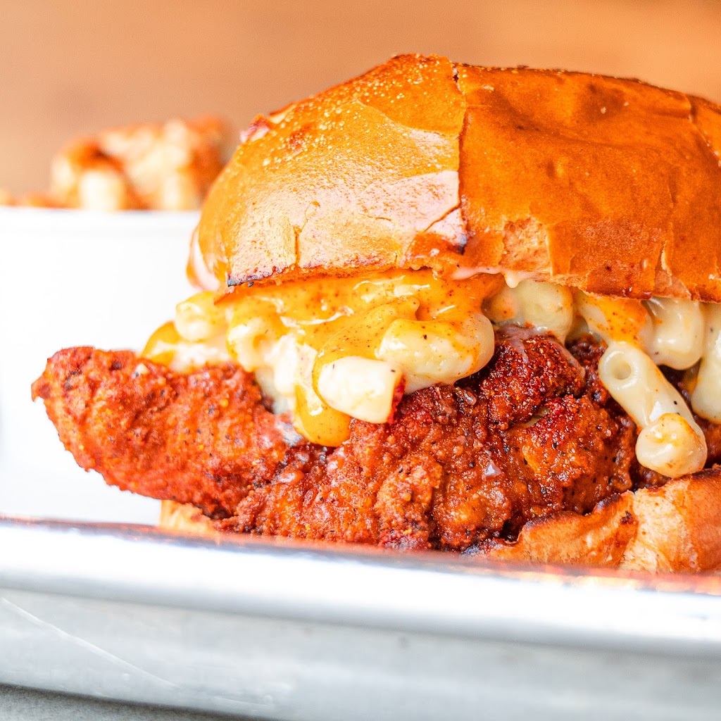 CHiKN | restaurant | 411 S Craig St, Pittsburgh, PA 15213, USA | 4128154466 OR +1 412-815-4466