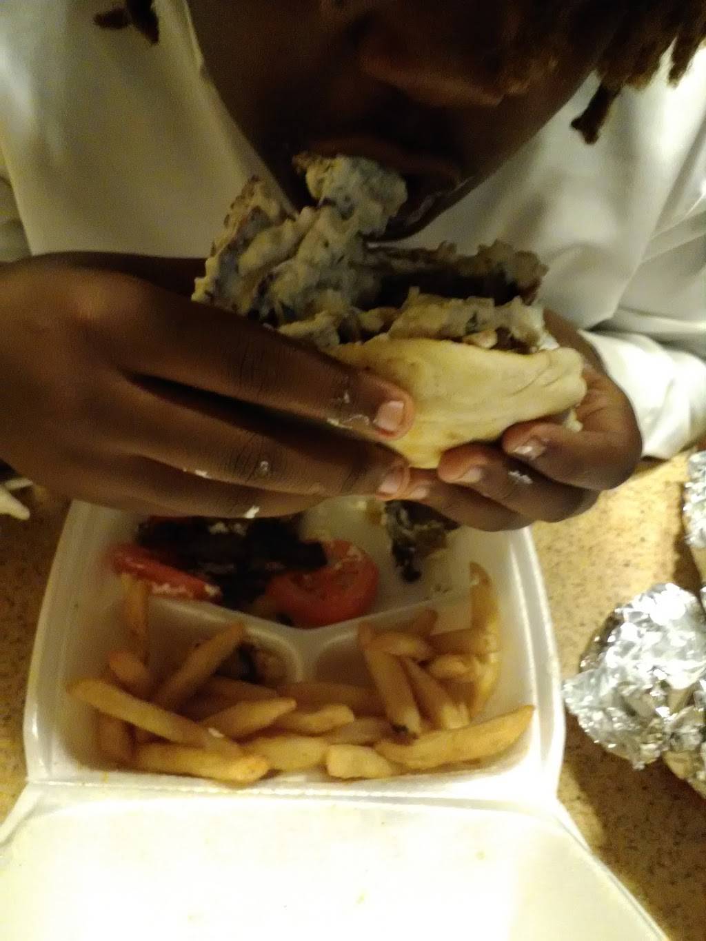 Jordan’s Fish and Chicken | restaurant | 7003 E 38th St, Indianapolis, IN 46226, USA | 3175439000 OR +1 317-543-9000