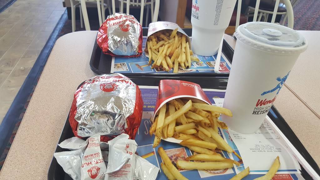 Wendys | restaurant | 8308 Annapolis Rd, New Carrollton, MD 20784, USA | 3017317625 OR +1 301-731-7625