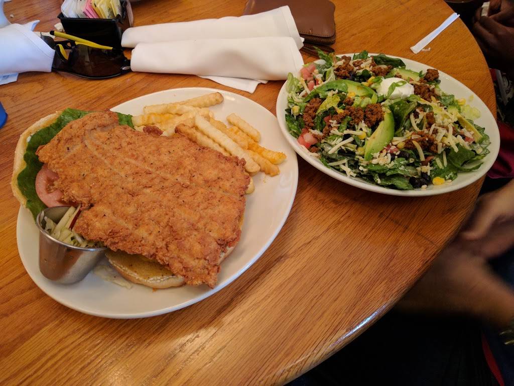 Ginger Sues | restaurant | 12 W Kansas St, Liberty, MO 64068, USA | 8164077707 OR +1 816-407-7707