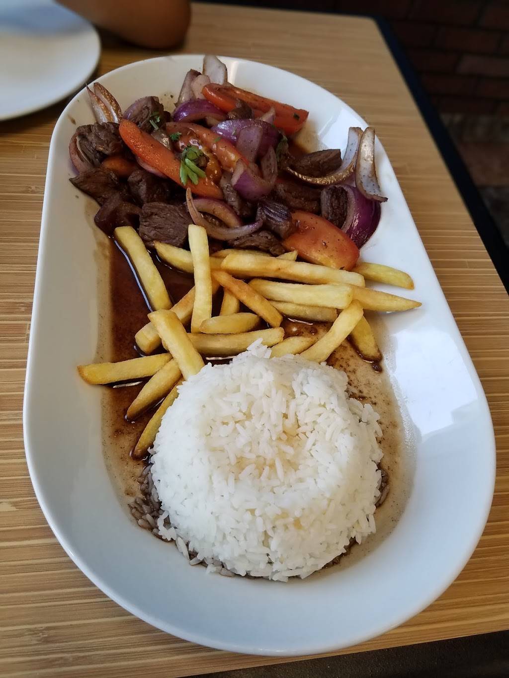 El Buzo Peruvian Cuisine | restaurant | 5675 N Atlantic Ave, Cocoa Beach, FL 32931, USA | 3216134048 OR +1 321-613-4048