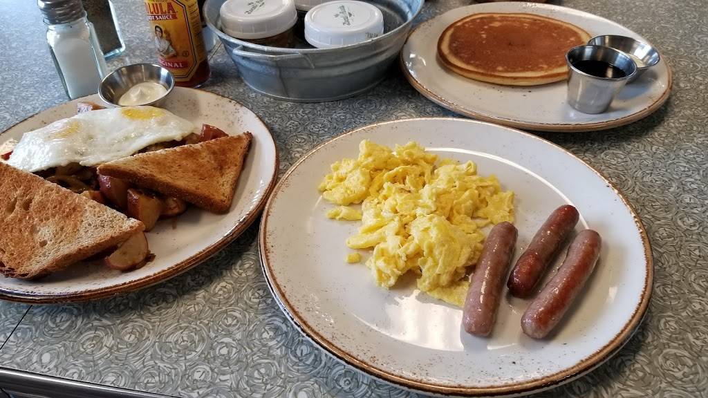 Local Roots | restaurant | 817 E 66th St, Richfield, MN 55423, USA | 6123455258 OR +1 612-345-5258