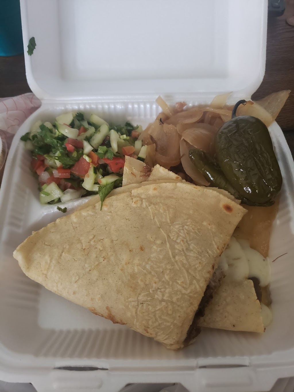 Maderas tacos al vapor | restaurant | 10063 Locust Ave, Bloomington, CA 92316, USA | 3234709299 OR +1 323-470-9299