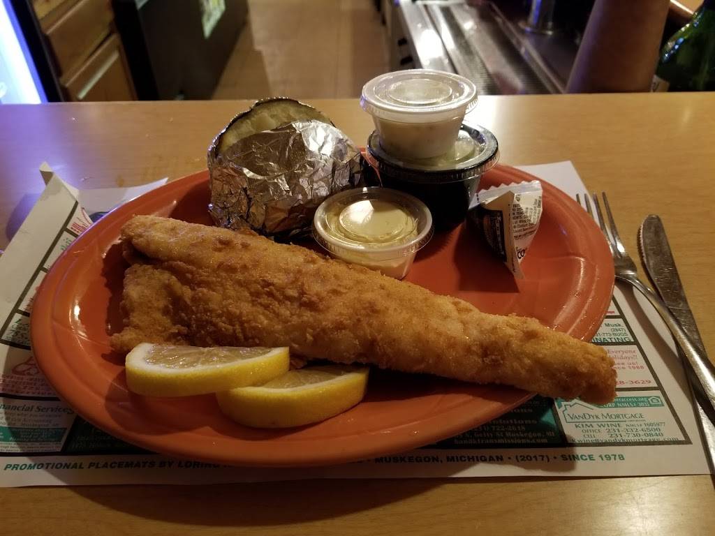 Wayside Bar & Grille | restaurant | 8875 Water St, Montague, MI 49437, USA | 2318936605 OR +1 231-893-6605