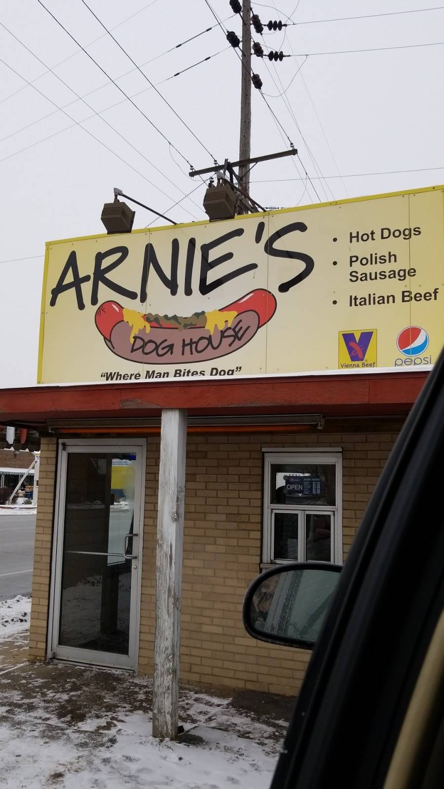 Arnies Dog House | restaurant | 1503 Indianapolis Blvd, Whiting, IN 46394, USA | 2196593004 OR +1 219-659-3004