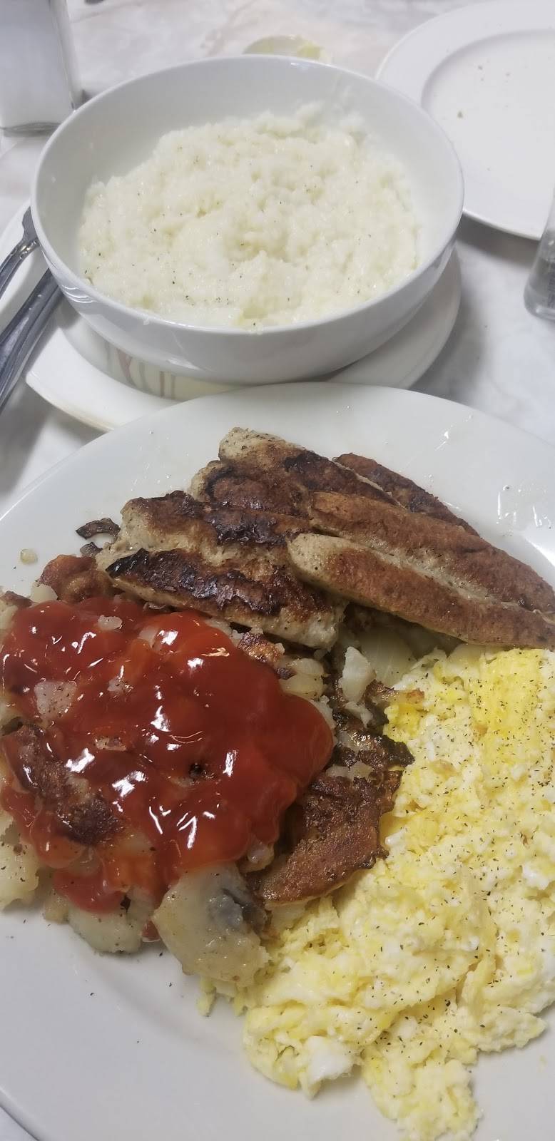 Annas Place | restaurant | 3506 Germantown Ave, Philadelphia, PA 19140, USA | 2152289903 OR +1 215-228-9903