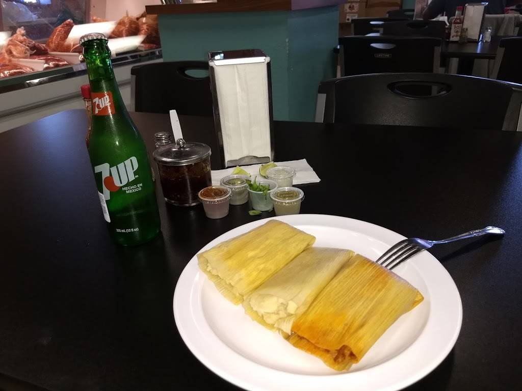 Carnitas Michoacan | restaurant | 2503 Beacon Ave S, Seattle, WA 98144, USA | 2063233688 OR +1 206-323-3688