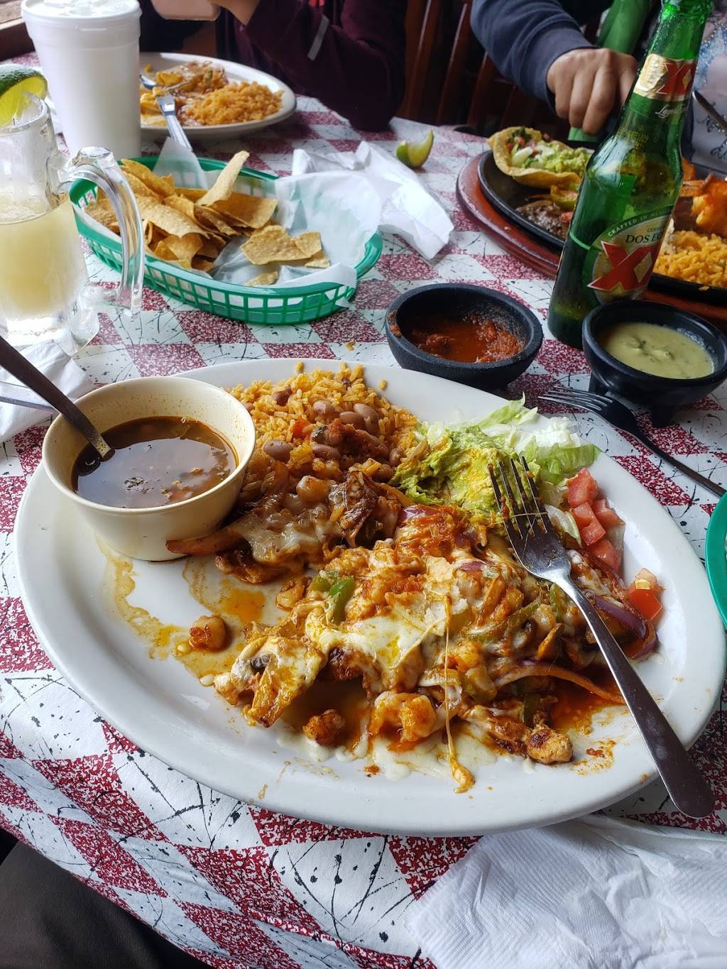 Mi Casa Mexican Cafe LLC | restaurant | 1601 1st St, Palacios, TX 77465, USA | 3619726024 OR +1 361-972-6024