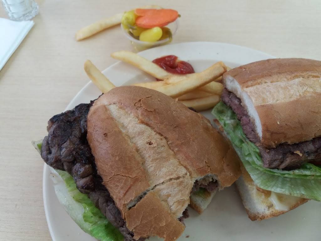 Vickys | restaurant | 8320 Limonite Ave, Riverside, CA 92509, USA | 9513608400 OR +1 951-360-8400