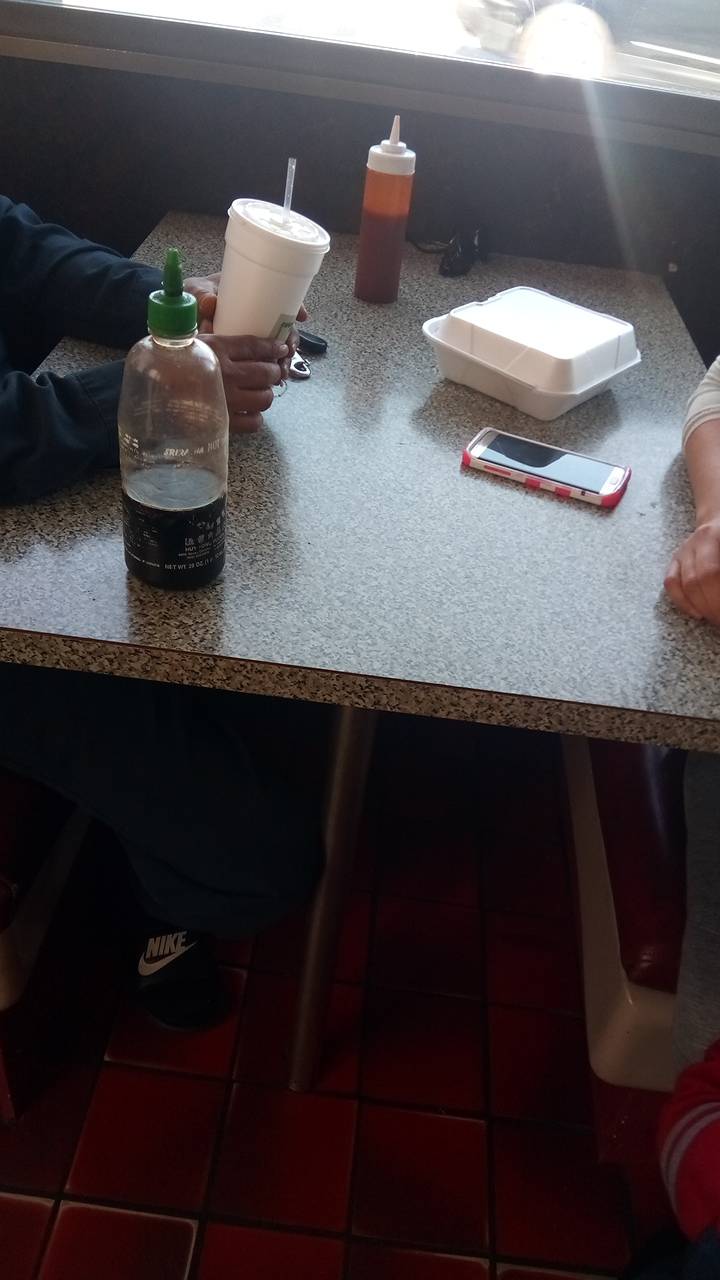 Toms | restaurant | 1600 W Pacific Coast Hwy, Long Beach, CA 90810, USA | 5624321579 OR +1 562-432-1579