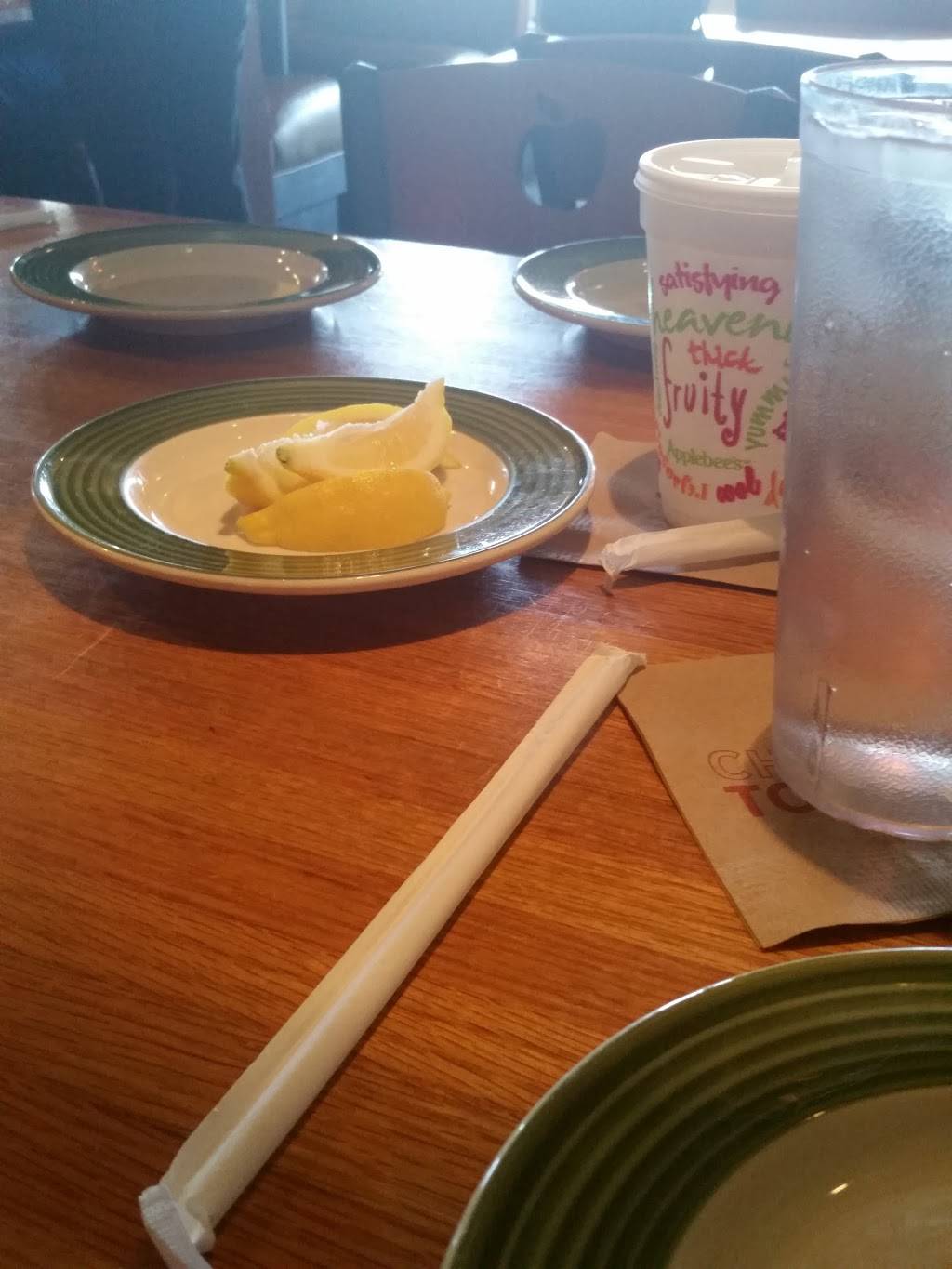 Applebees Grill + Bar | restaurant | 1126 E Stuart Dr, Galax, VA 24333, USA | 2762362905 OR +1 276-236-2905