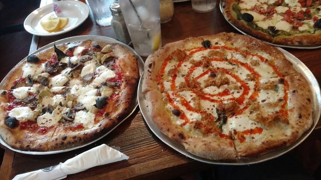 5th Street Pub | restaurant | 105 W 5th St, Perrysburg, OH 43551, USA | 4199319933 OR +1 419-931-9933