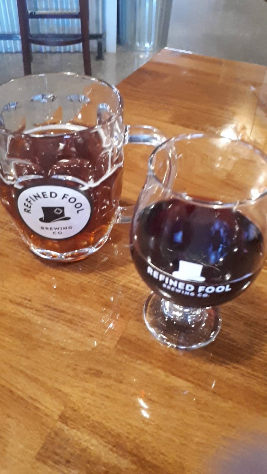 Refined Fool Brewing Company | restaurant | 1326 London Rd, Sarnia, ON N7S 1P7, Canada | 5197041665 OR +1 519-704-1665